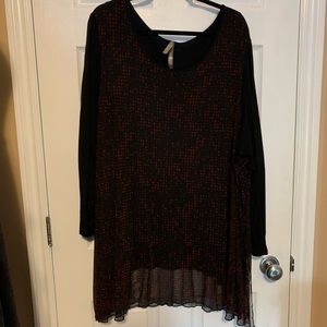 Penningtons black top with sheer overlay with red